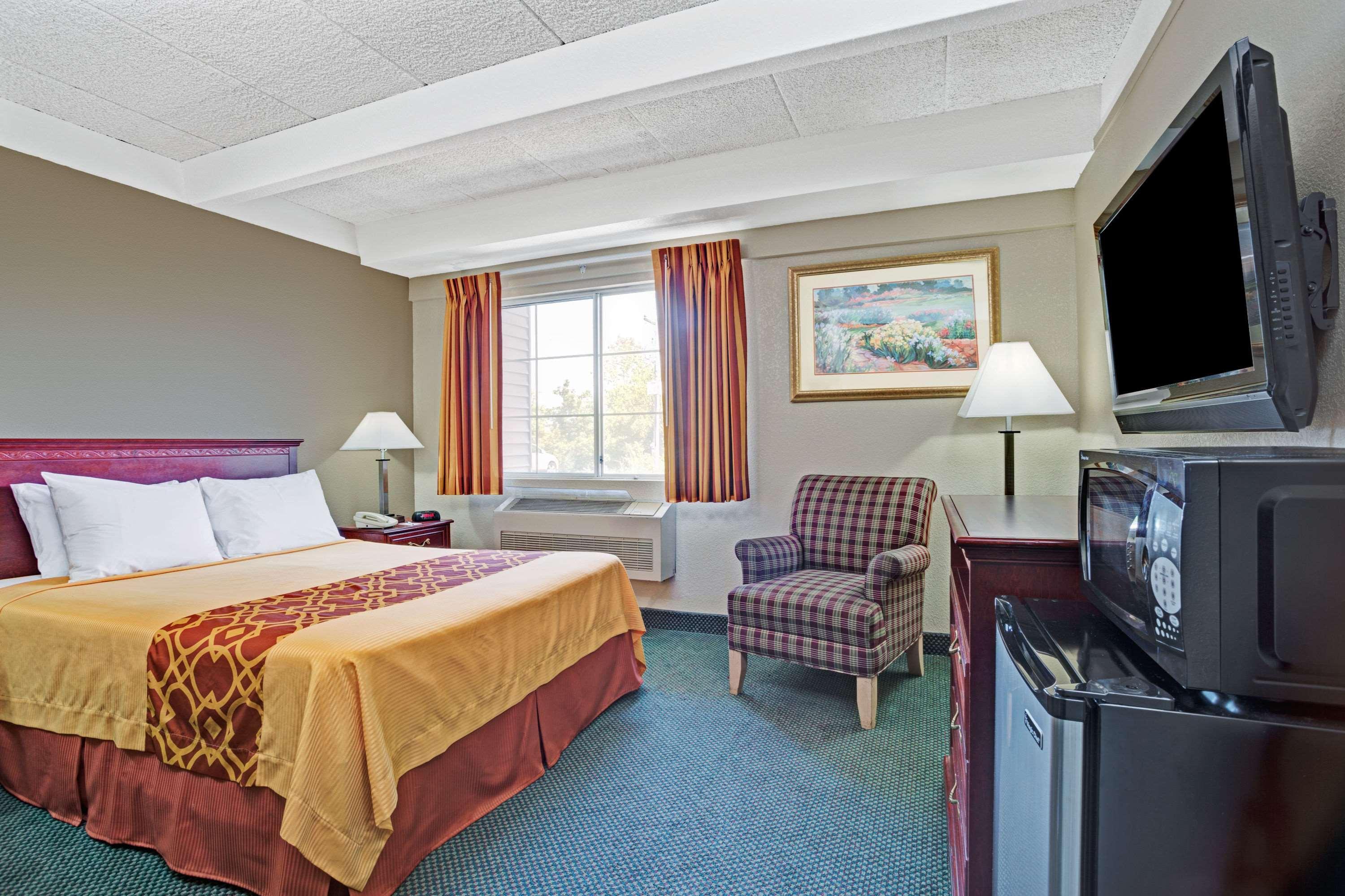 Travelodge By Wyndham Αϊόβα Σίτι Εξωτερικό φωτογραφία